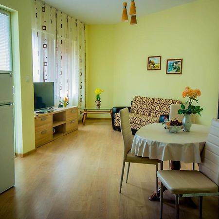 Apartcomplex Ritza St Constantin et Helena Extérieur photo