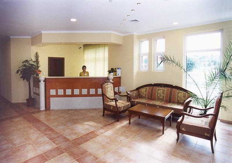 Apartcomplex Ritza St Constantin et Helena Extérieur photo