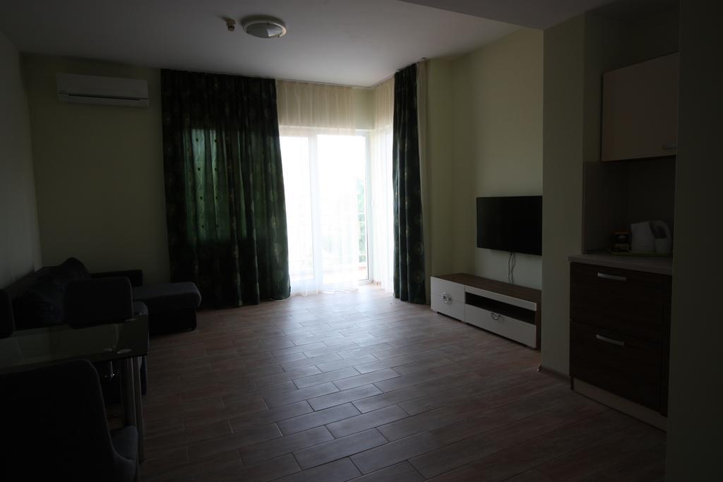 Apartcomplex Ritza St Constantin et Helena Extérieur photo