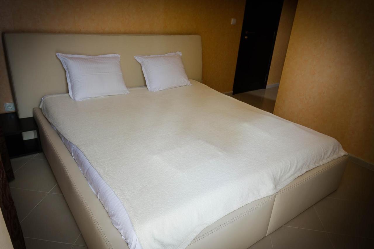 Apartcomplex Ritza St Constantin et Helena Chambre photo